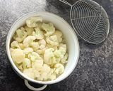 A picture of step 2 of Crispy Saucy Cauliflower.