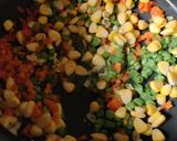 A picture of step 2 of Chicken Clear Soup.