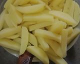 Foto langkah ke 2 dari resep Kentang goreng.