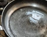 A picture of step 2 of Thai green rice.