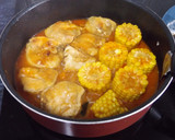 Foto del paso 2 de la receta: Guiso de pollo con choclo, corazones de alcachofas y guisantes