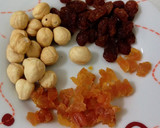 Foto del paso 2 de la receta: Galletas de queso con albaricoques, pasas y avellanas