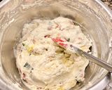 Foto del paso 5 de la receta: Pastel salado con yogur y calabacín
