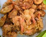 Foto langkah ke 5 dari resep Udang Goreng Tepung.
