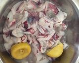 Foto langkah ke 1 dari resep Cumi Saos Padang.