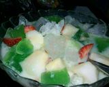 Foto langkah ke 5 dari resep Es Buah Timun Suri Stroberi #BikinRamadanBerkesan.