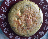 Foto del paso 4 de la receta: Tortilla de patata con espárragos verdes y gambas