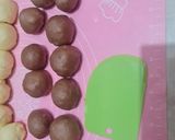 Foto langkah ke 2 dari resep Donat milo.
