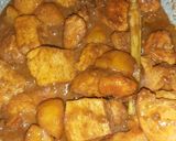 Foto langkah ke 3 dari resep Semur ayam kentang tahu.