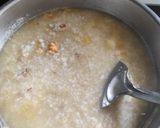 Foto langkah ke 6 dari resep Bubur udang super lembut ala Hotel ⭐⭐⭐⭐⭐.