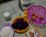 Foto langkah ke 1 dari resep Bolu kukus Ubi Ungu Ala Aini tanpa mixer.