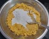 A picture of step 2 of Oats Potato Tikki.