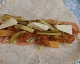 Foto langkah ke 6 dari resep Sandwich Tortila isi ayam kentucy.