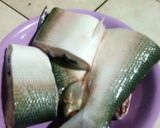 Foto langkah ke 3 dari resep Ikan bandeng bumbu kuning.