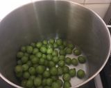 A picture of step 3 of Gooseberry Jam.