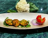 चटपटा गोभी और पालक फ्रिटर्स एयर फ्रायर में(chatpata gobhi-Palak fritters air fryer in hindi) रेसिपी चरण 3 फोटो