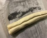 Une image de l'étape 3 de Palmiers feuilletés au pesto de cresson, jambon blanc et pavot bleu.
