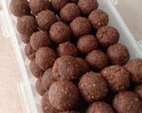 Foto langkah ke 2 dari resep Bola Bola Coklat.