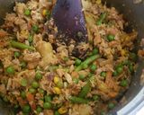 A picture of step 1 of Veggie,tuna and rice pillaw.