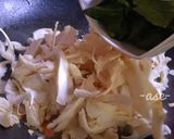 Foto langkah ke 5 dari resep Tumis Jamur Tiram.