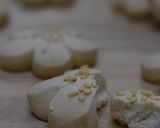 Foto langkah ke 9 dari resep Kuker Bangkit Kelapa/Coconut Bangkit Cookies.