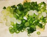 Csirkemell kakukkfüves karalábéval recept fázis 1 fotója