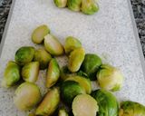Foto del paso 2 de la receta: Atún con coles de bruselas