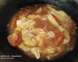 Foto langkah ke 3 dari resep Telur dadar asam manis.