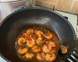 Foto langkah ke 3 dari resep Udang goreng kecap.