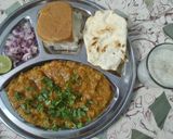 પાવ ભાજી (Pavbhaji Recipe In Gujarati) રેસીપી સ્ટેપ8ફોટો