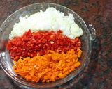 Foto del paso 1 de la receta: Cazuela de salchichas y papas