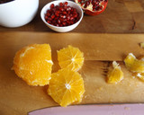 Foto del paso 1 de la receta: Manjar chocolateado con naranja y granada