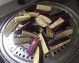 A picture of step 1 of Steam eggplant with stir fry minced meat.