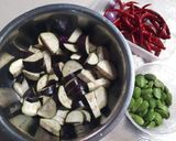 Foto langkah ke 1 dari resep Pete terong balado.