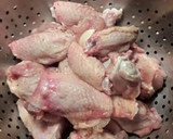 Foto del paso 3 de la receta: Alitas de pollo en salsa de kabsa