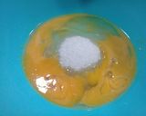 Foto langkah ke 1 dari resep Bolu Kukus Keju simple no mixer.