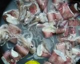 Foto langkah ke 1 dari resep Seafood (cumi, udang dan kepiting) saus padang.