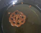 A picture of step 6 of Rose Cake.