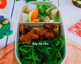 Hình bước làm 3 của món Hộp Cơm Vui Vẻ 5:(sườn non kho,đậu hủ chiên sả...)