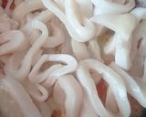 Foto langkah ke 1 dari resep Tumis pokcoy cumi cube.