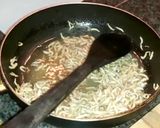 Foto langkah ke 2 dari resep Tumis Tangkil / Kulit Melinjo Teri.