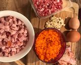 Hình bước làm 1 của món Cơm chiên thịt nguội (xá xíu), thịt xông khói