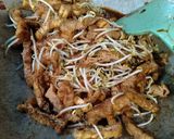 Foto langkah ke 7 dari resep Tahu Taoge gak pedas 2022.
