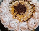 A picture of step 6 of Chocolate, caramel cream cake.