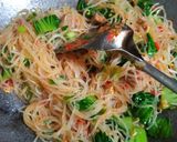 Foto langkah ke 5 dari resep Bihun Goreng Pedas.