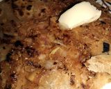 A picture of step 4 of Aloo pyaz ka paratah.