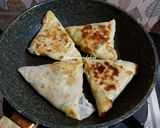 Foto langkah ke 3 dari resep Martabak Telur Mini.