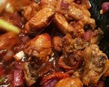A picture of step 5 of Spring Onion Chicken in Soy sauce.