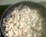 વ્હાઈટ ગ્રેવી પાસ્તા (White Gravy Pasta Recipe In Gujarati) રેસીપી સ્ટેપ2ફોટો