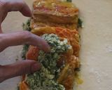 Foto langkah ke 4 dari resep Salmon Puff Pastry Dengan Bayam Dan Saus Jamur: RAHASIA MUDAH Buat Di Rumah.